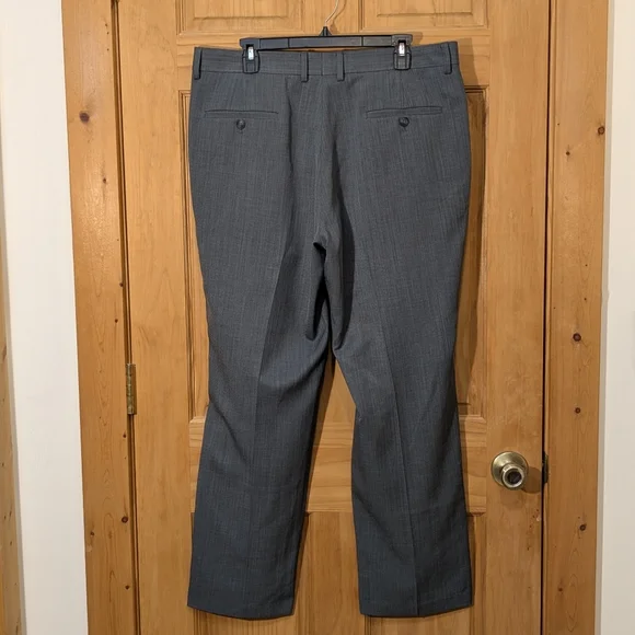 Haggar Slacks Tailored Fit Travel Performance Pants Gray Business Casual 36x30 - Picture 4 of 11